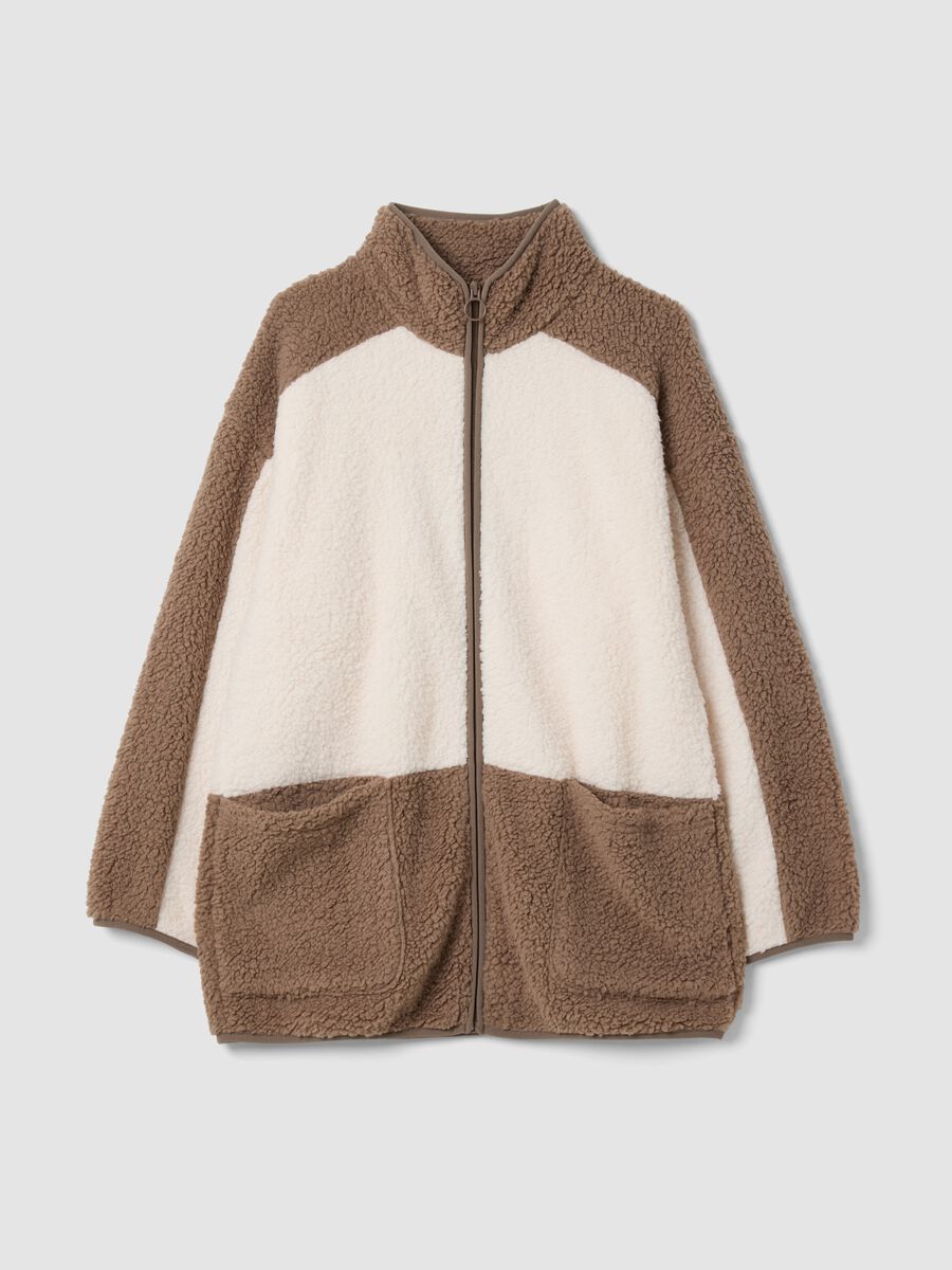 Soft white zip-up robe with high neck_0