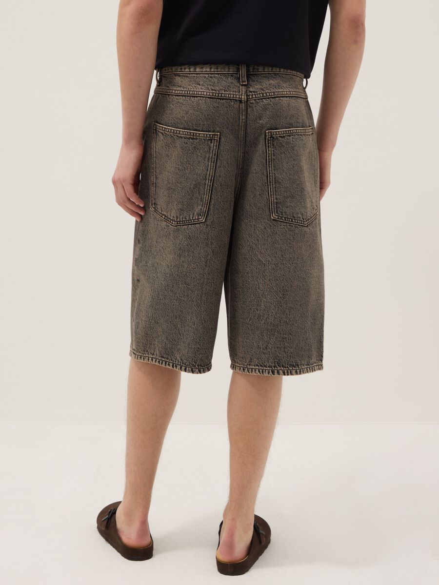 Brown slim-fit denim cotton shorts_2
