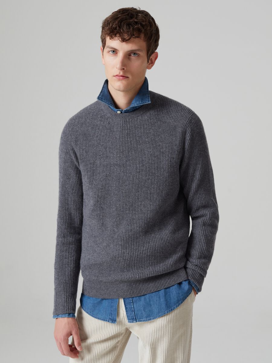 Ribbed cashmere pullover_0