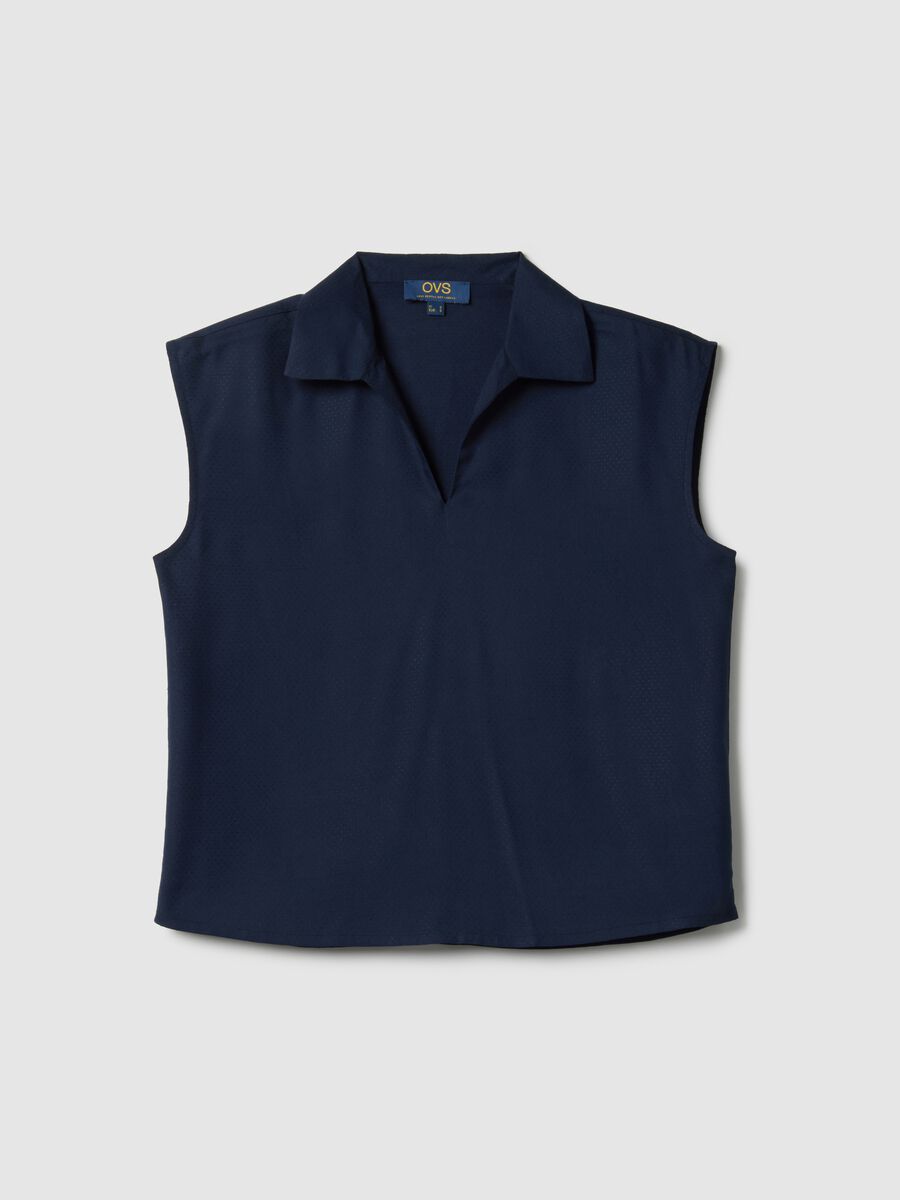 Sleeveless blouse in pure blue viscose, regular fit with V-neck_4
