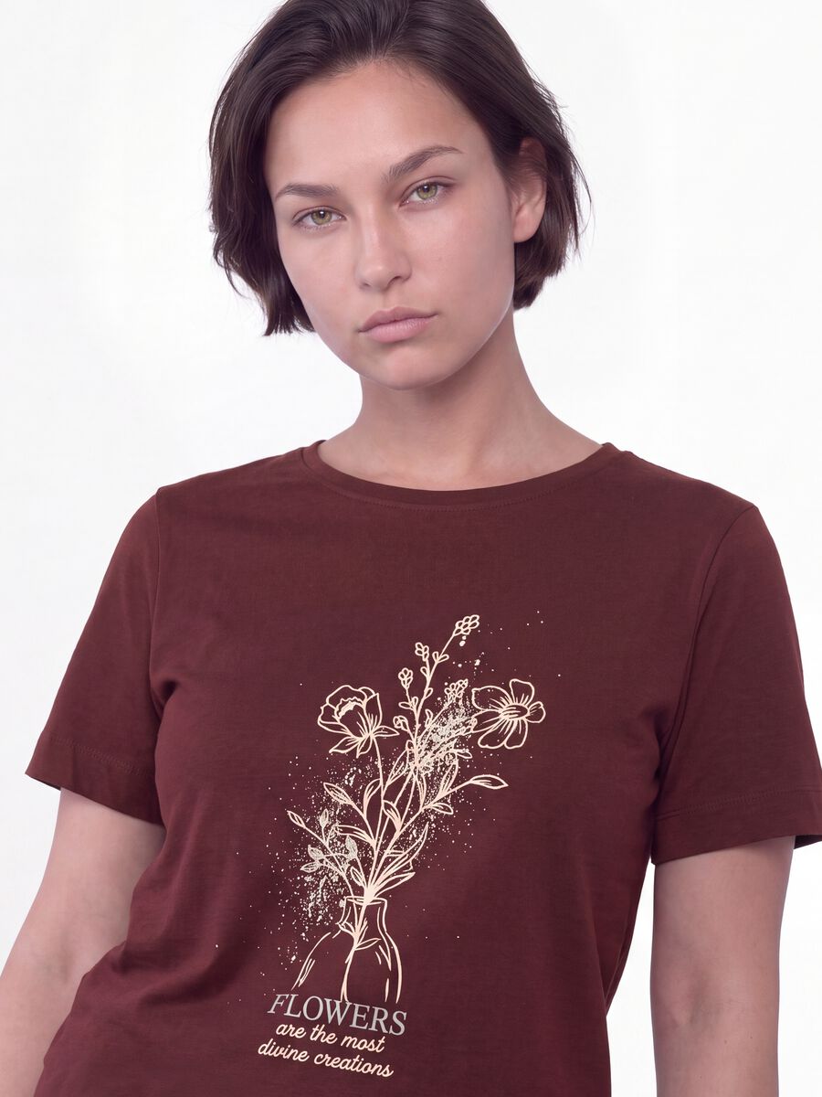 Red pure cotton T-shirt with floral print, regular fit_0