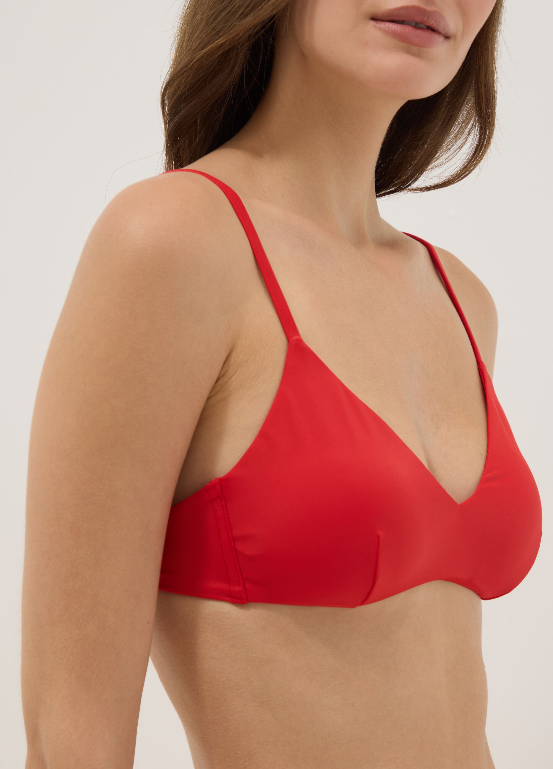 Red triangle bikini top in stretch fabric