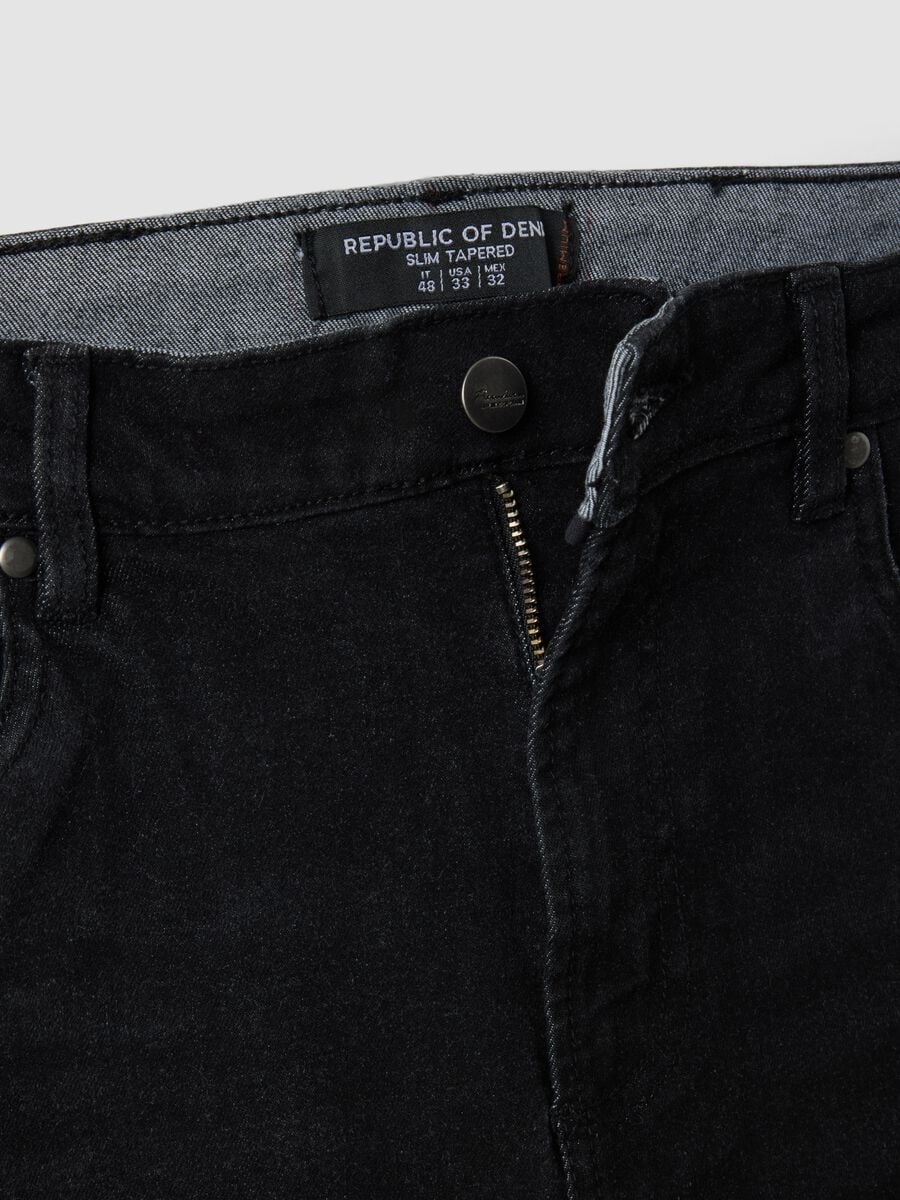 Black slim tapered stretch-cotton jeans_1