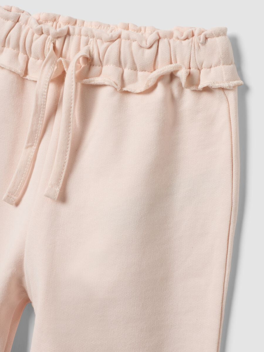Pink organic cotton set with sweatshirt and teddy bear embroidered joggers_2