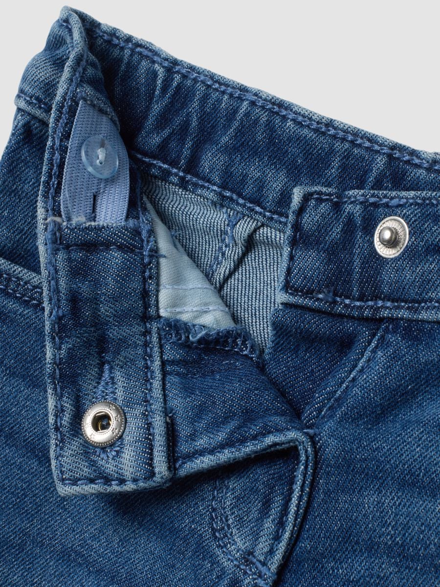 Jeans blu chiaro wide leg in cotone elasticizzato con ricami Minnie_2