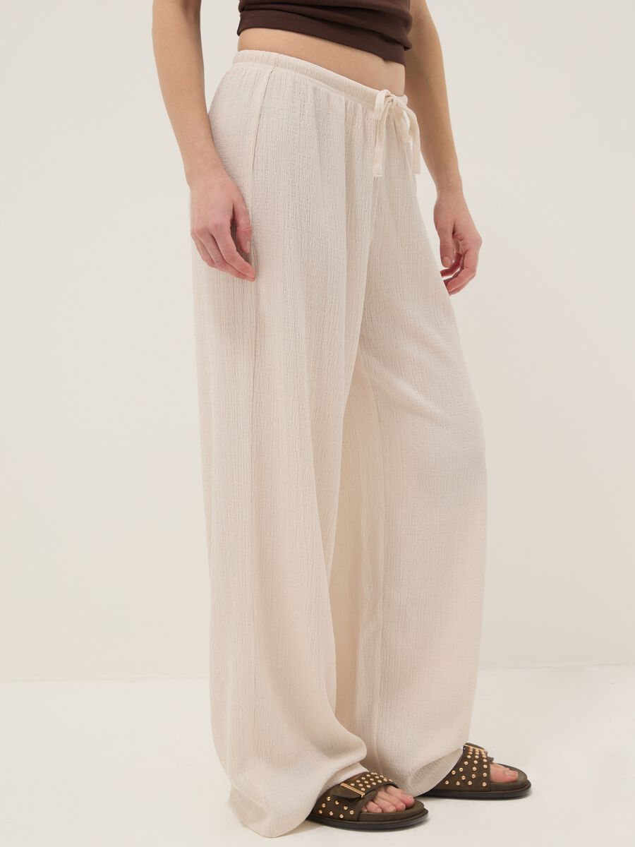 Weite Jogger-Hose in Beige_4