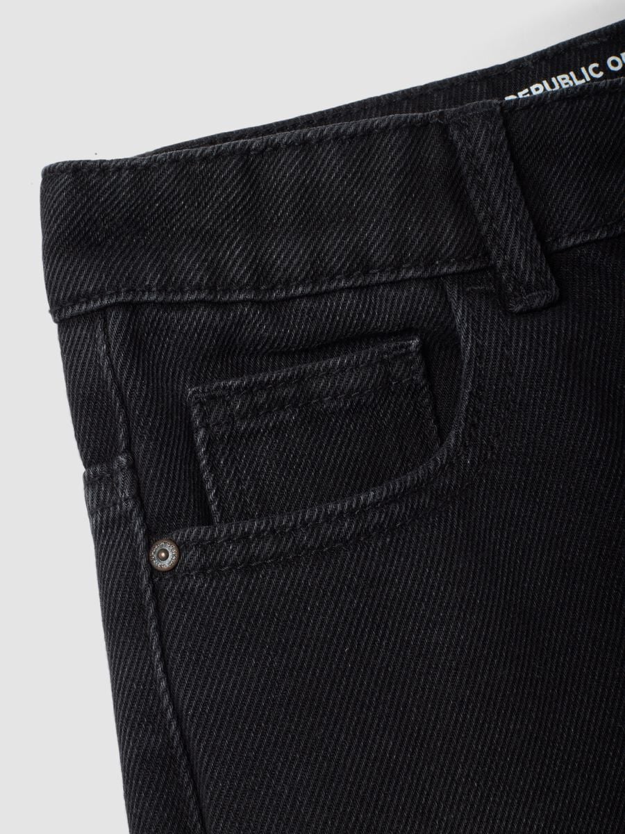 Jeans neri wide leg in misto cotone e viscosa per bambino_2