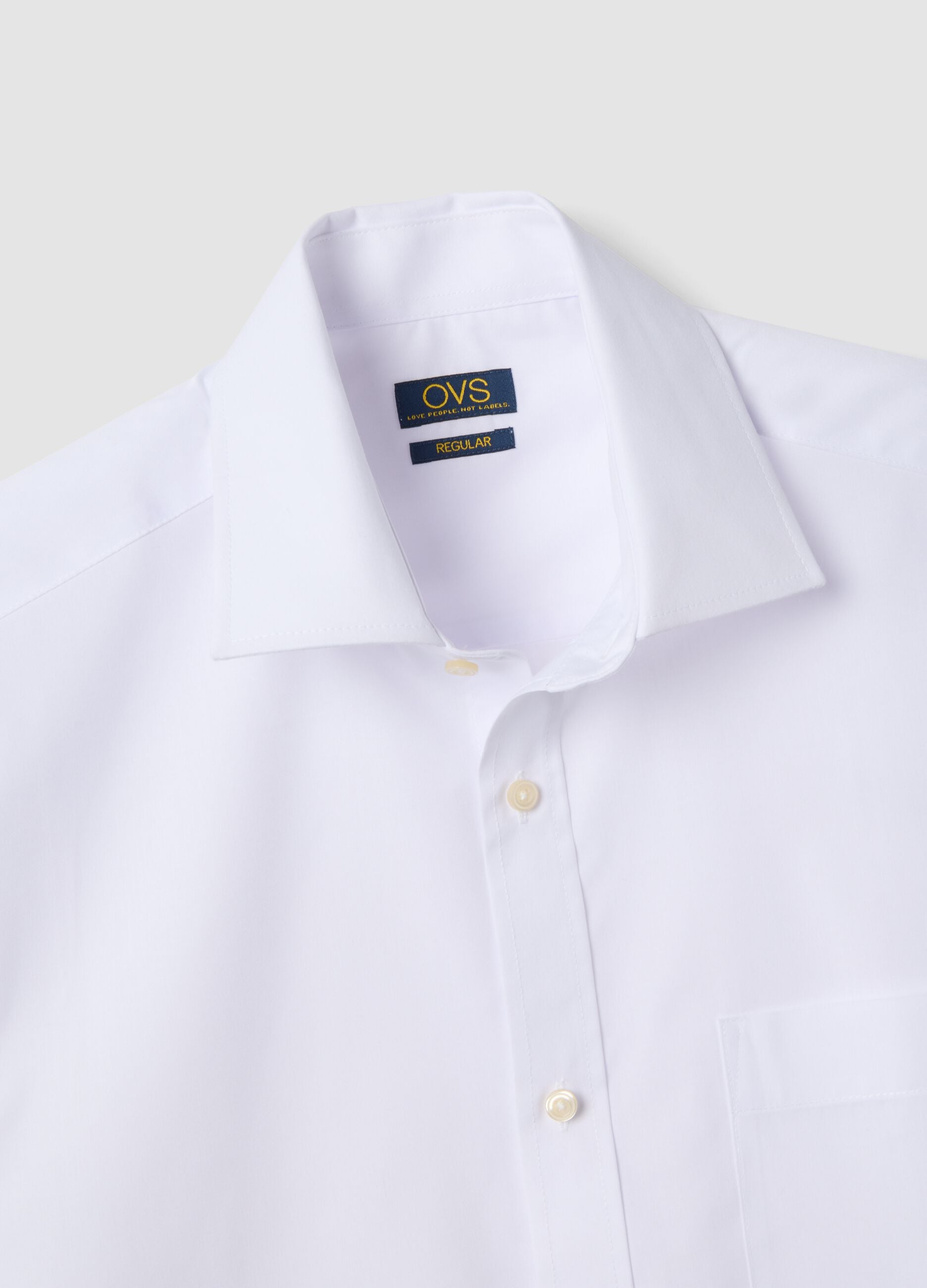 White regular-fit short-sleeve shirt with classic collar