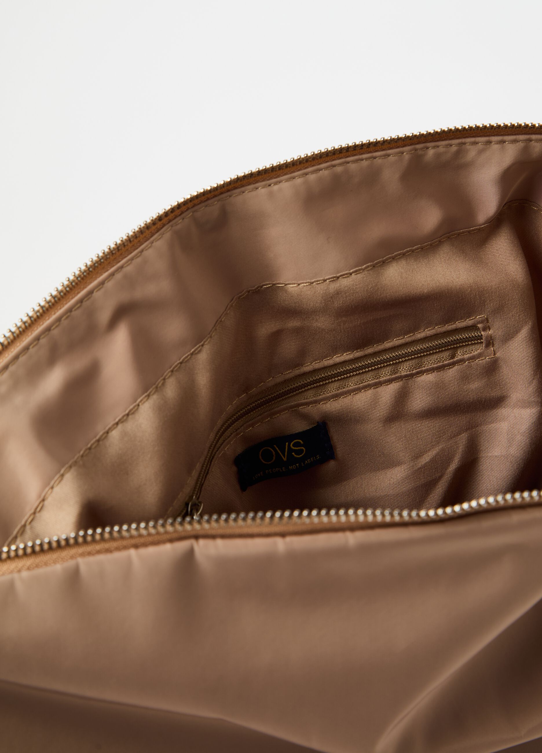 Shoulder bag with zip