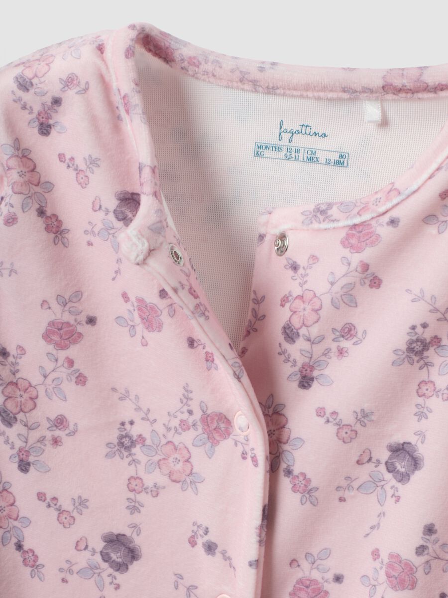 2-pack purple and pink baby girl sleepsuits with floral print_3
