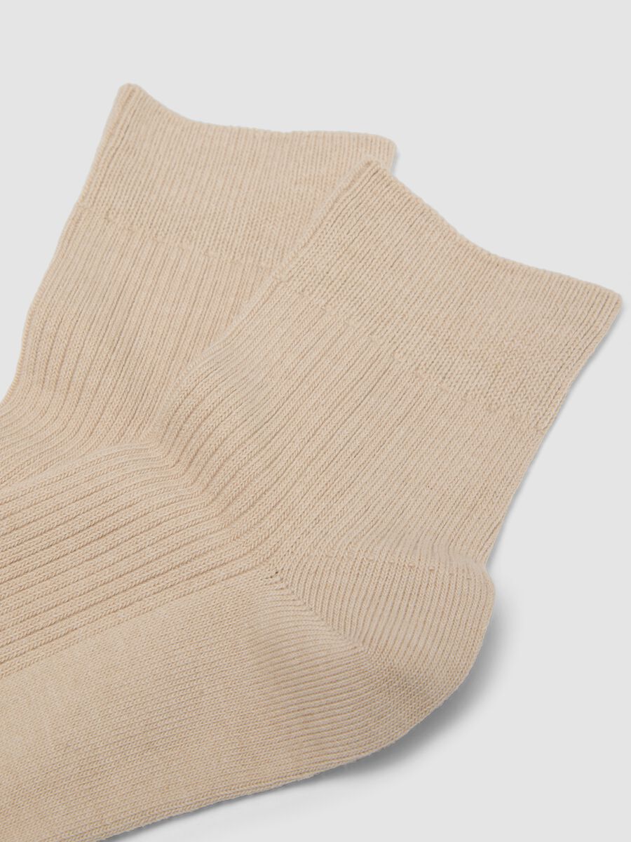 Beige Kn&ouml;chelsocken aus Stretch-Baumwolle_1