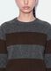 Grauer gestreifter Crewneck-Pullover aus elastischer Wolle_3