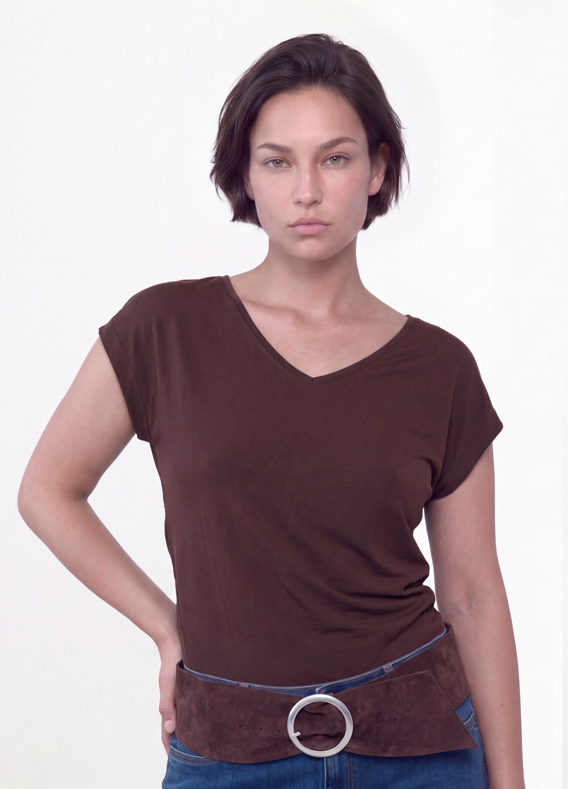 &Kappa;&alpha;&phi;έ T-shirt &alpha;&pi;ό 100% &beta;&iota;&sigma;&kappa;ό&zeta;&eta; &mu;&epsilon; V &lambda;&alpha;&iota;&mu;ό&kappa;&omicron;&psi;&eta;, regular &epsilon;&phi;&alpha;&rho;&mu;&omicron;&gamma;ή