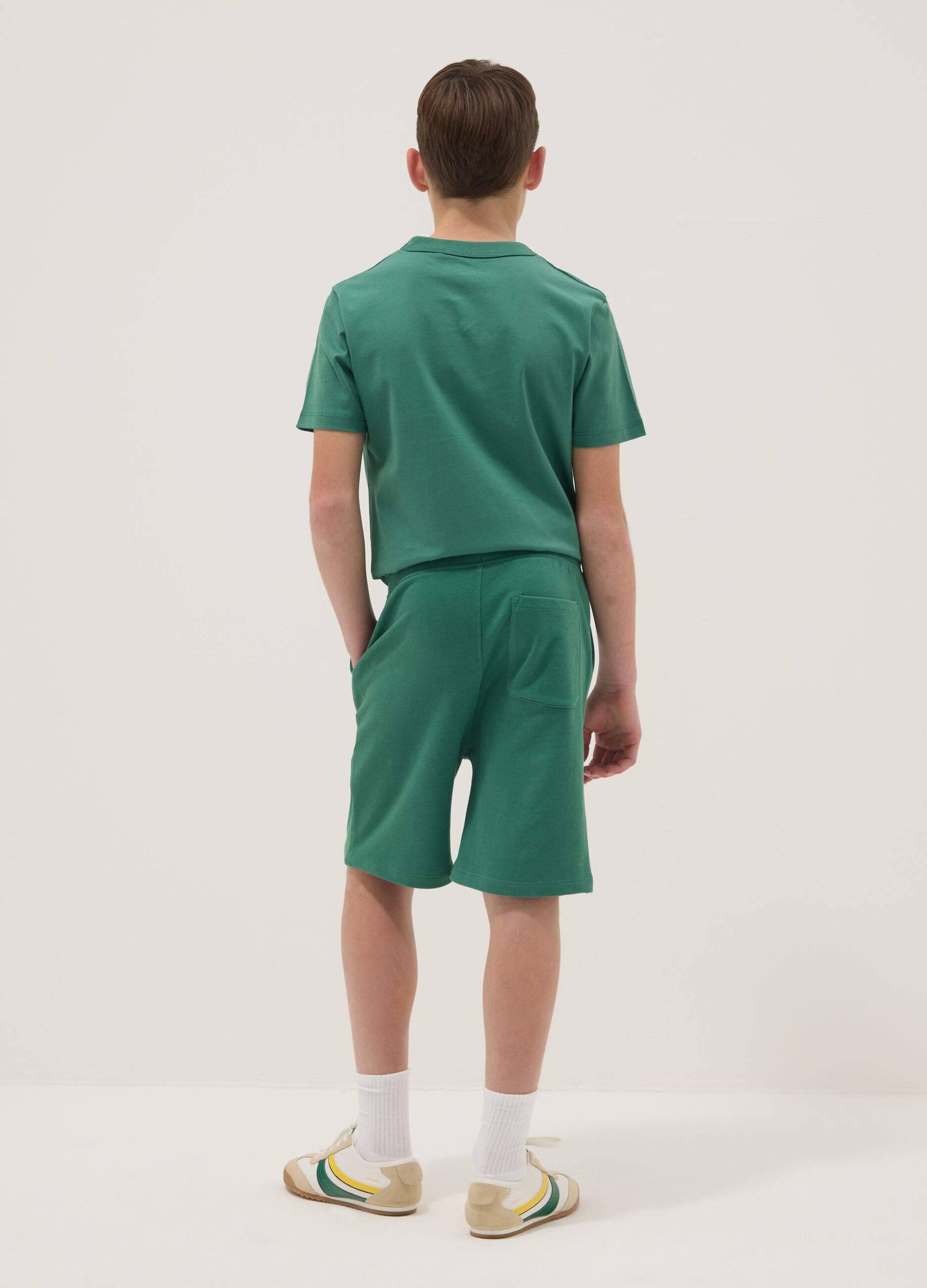 Boys&rsquo; green pure cotton shorts, relaxed fit