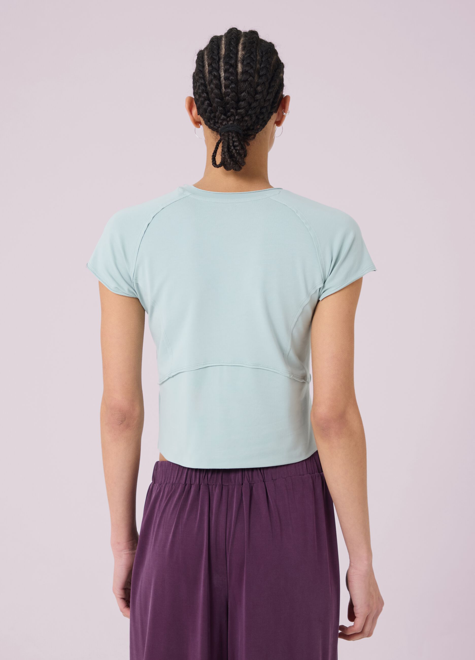 Crop T-Shirt mit sichtbaren N&auml;hten ALTAVIA STUDIO