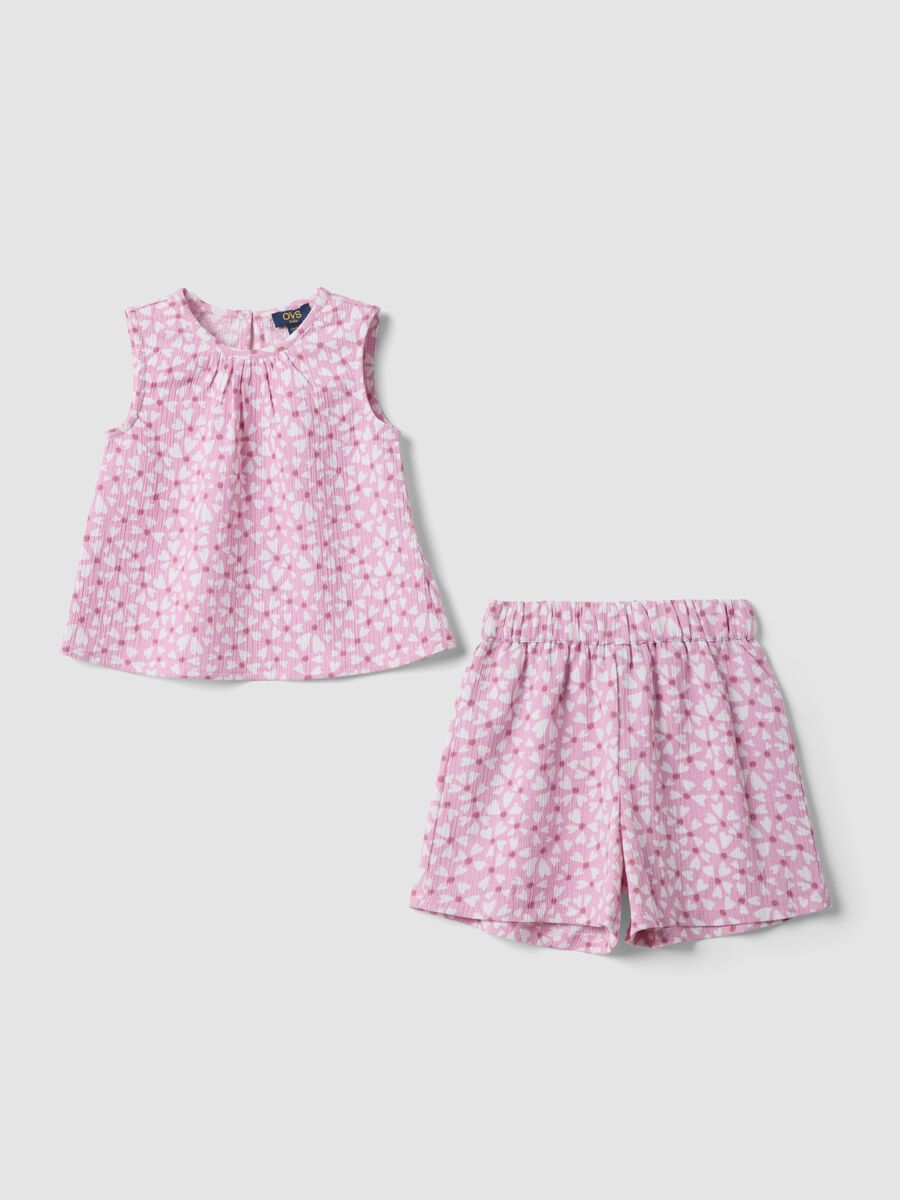 Conjunto rosa em tecido el&aacute;stico com top e cal&ccedil;&otilde;es_0