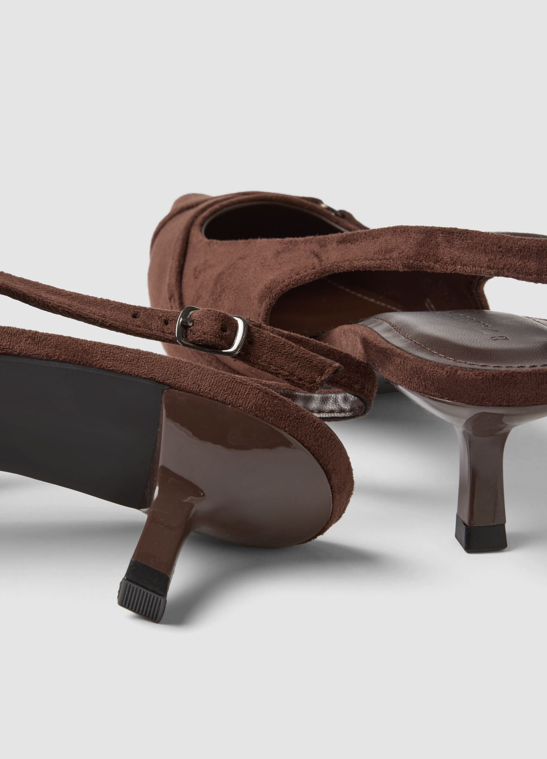 Brown slingback court shoes with heel and buckles