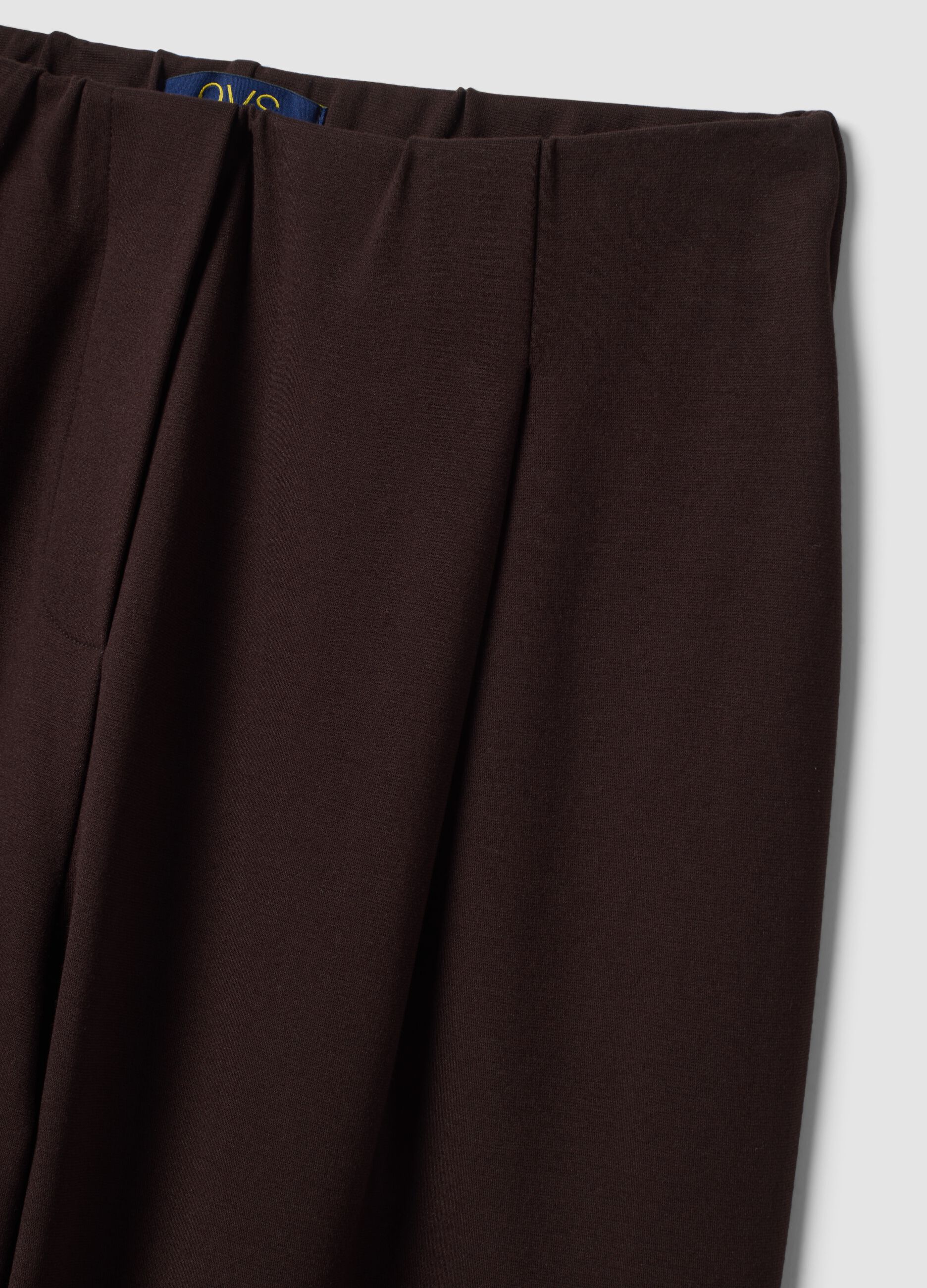 Braune Joggerhose aus elastischem Viskose-Milanojersey im Barrel Fit