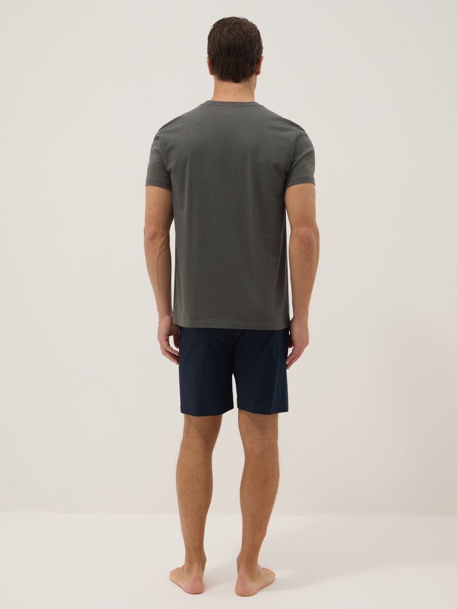 &Kappa;&omicron;&nu;&tau;ό &pi;&iota;&tau;&zeta;ά&mu;&alpha; &sigma;&epsilon; &delta;&iota;ά&phi;&omicron;&rho;&omicron;&upsilon;&sigmaf; &chi;&rho;&omega;&mu;&alpha;&tau;&iota;&sigma;&mu;&omicron;ύ&sigmaf; &alpha;&pi;ό &kappa;&alpha;&theta;&alpha;&rho;ό &beta;&alpha;&mu;&beta;ά&kappa;&iota; &mu;&epsilon; &kappa;&alpha;&nu;&omicron;&nu;&iota;&kappa;ή &epsilon;&phi;&alpha;&rho;&mu;&omicron;&gamma;ή &kappa;&alpha;&iota; V &lambda;&alpha;&iota;&mu;ό&kappa;&omicron;&psi;&eta;_2